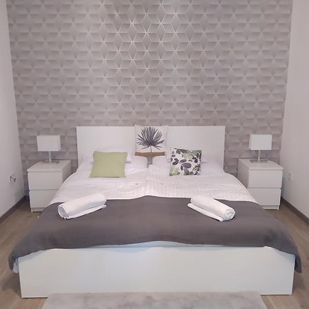 Lady Mabel'S Apartment Near To Arena, Puskas Stadion And City Park, With Guarded Parking Place Budapeşte Dış mekan fotoğraf