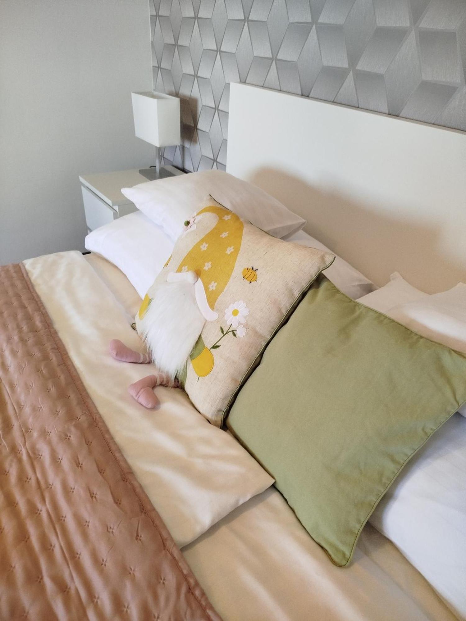 Lady Mabel'S Apartment Near To Arena, Puskas Stadion And City Park, With Guarded Parking Place Budapeşte Dış mekan fotoğraf
